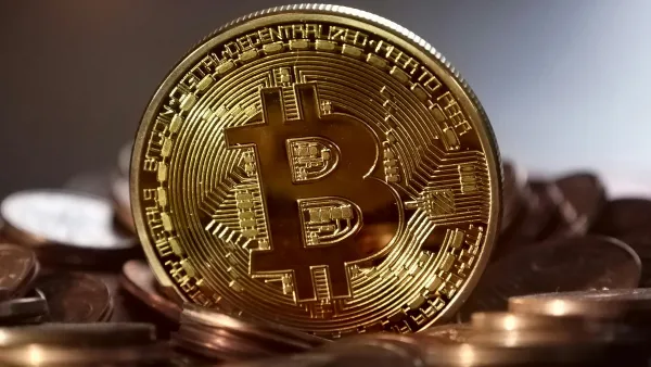 أسعار العملات المشفرة مقابل الدولار اليوم الأربعاء 21 مايو 2025