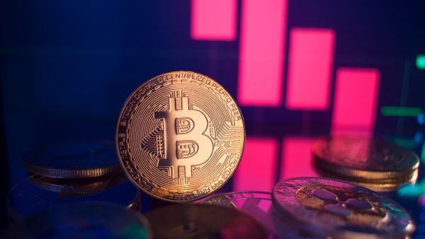 أسعار العملات المشفرة مقابل الدولار اليوم الثلاثاء 13 مايو 2025