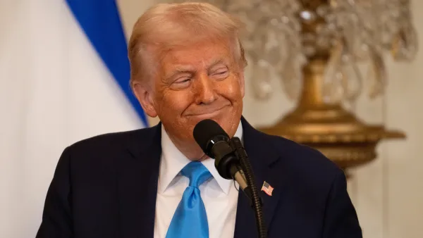 ترامب يخطط لرفع العقوبات عن سوريا لمنحها بداية جديدة