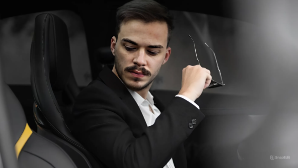حسام السيلاوي