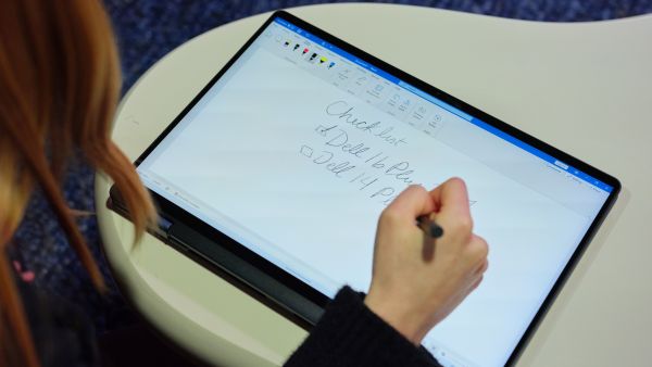 Dell Technologies Boosts Business Productivity and Readiness with AI PCs in the UAE
