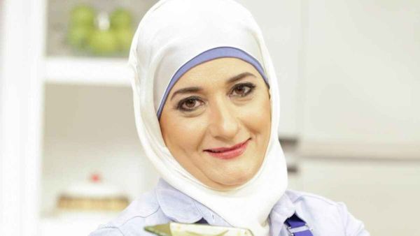 منال العالم