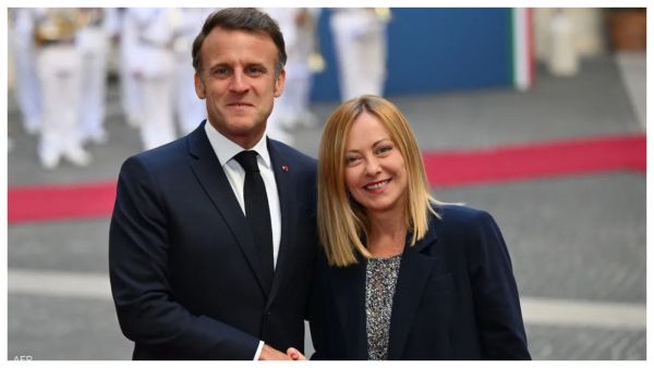 رئيسة وزراء إيطاليا جورجيا ميلوني والرئيس الفرنسي إيمانويل ماكرون  رئيسة وزراء إيطاليا جورجيا ميلوني والرئيس الفرنسي إيمانويل ماكرون