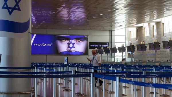 Flights halted at Ben Gurion as Yemen missile triggers sirens in Jerusalem and Tel Aviv