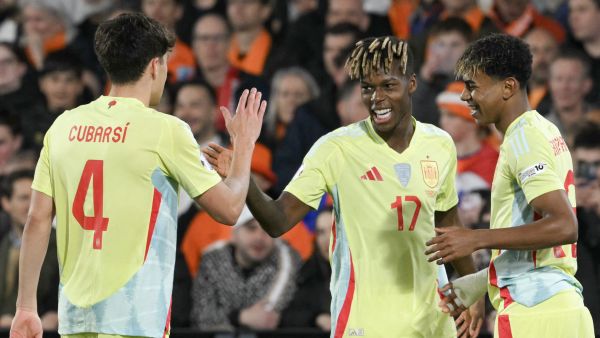 نيكو ويليامز يقترب من الانضمام إلى برشلونة قبل انطلاق فترة الإعداد