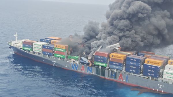 Major fire on Singapore-flagged MV Wan Hai 503 off India’s Kerala coasts