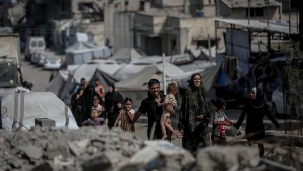 تهجير قسري للفلسطينيين من دير البلح