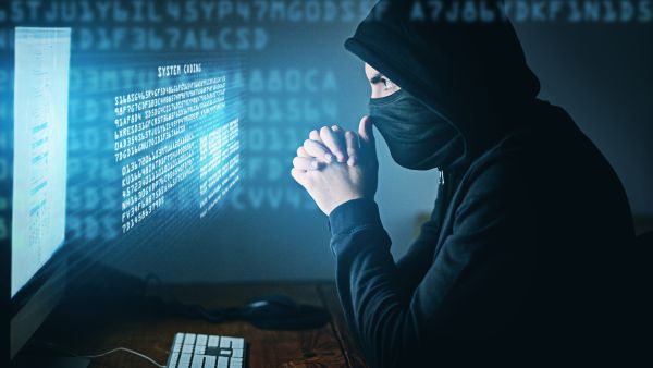 انتحال شخصية