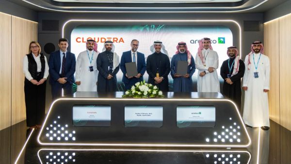 "مذكرة تفاهم بين كلاوديرا و"أرامكو" في مجال الابتكار الرقمي المدعوم بالذكاء الاصطناعي في المملكة العربية السعودية"