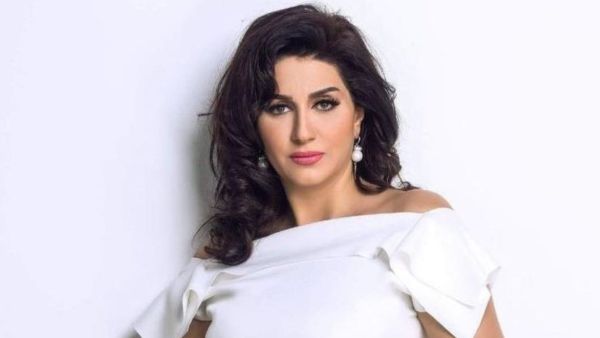 وفاء عامر