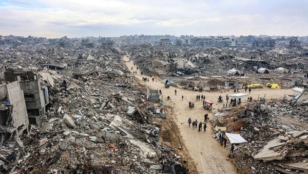 الكويت تطلق جسرًا جويًا إغاثيًا لدعم غزة في ظل أزمة إنسانية حادة     الكويت تطلق جسرًا جويًا إغاثيًا لدعم غزة في ظل أزمة إنسانية حادة