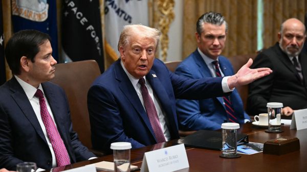 Trump warns Ukraine could spark world war without Russia deal