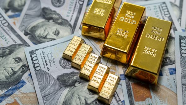 Gold extends rally as weak jobs data fuels hopes for fed rate cut