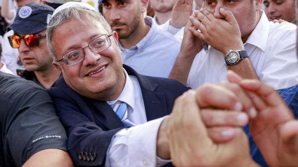 “Disgrace!” - Protesters confront Ben-Gvir over captives in Gaza