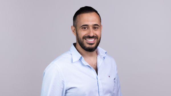 eToro survey: 85% of UAE retail investors back local stocks