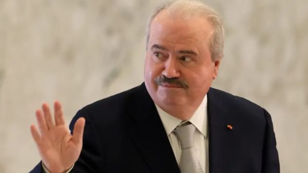 وزير المال ياسين جابر يفتح باب النقاش حول سلاح حزب الله