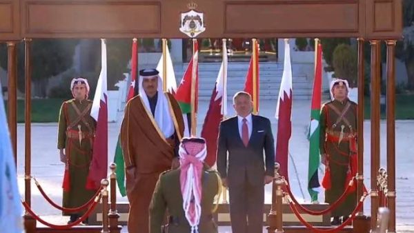 أمير قطر الشيخ حمد بن تميم في زيارة للأردن
