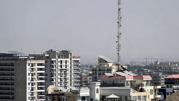 أعمدة الاتصالات في العاصمة الأفغانية كابل