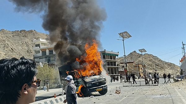 Four killed in Kashmir protests against Indian BJP government 