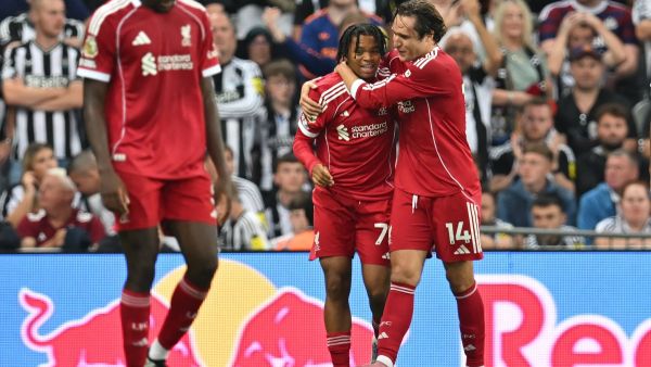 ليفربول يضحي بكييزا من أجل ضم الموهبة الشابة ريو نغوموها