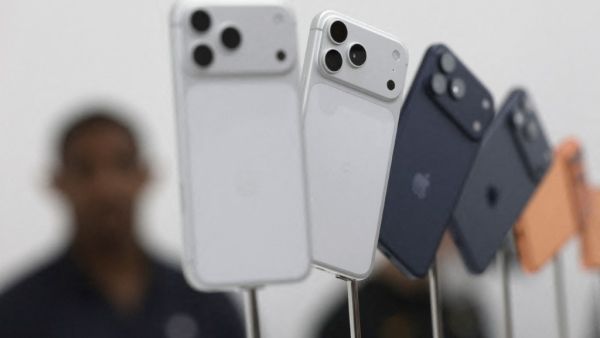 iPhone 17