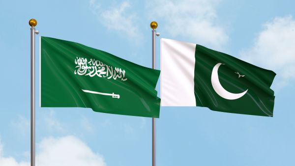 ما الذي دفع السعودية لاختيار اتفاقية الدفاع المشترك مع باكستان؟