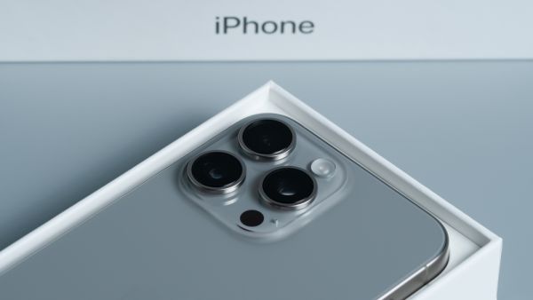 iPhone 17