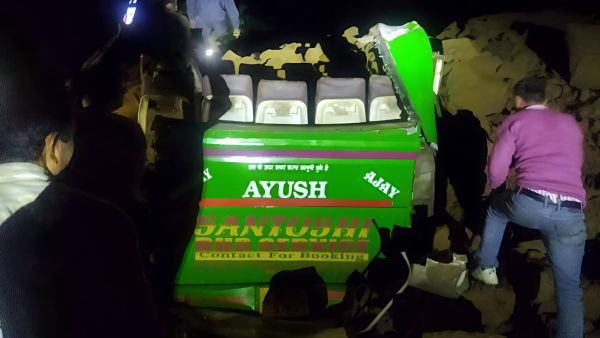 10 dead as landslide hits bus in India’s Himachal Pradesh