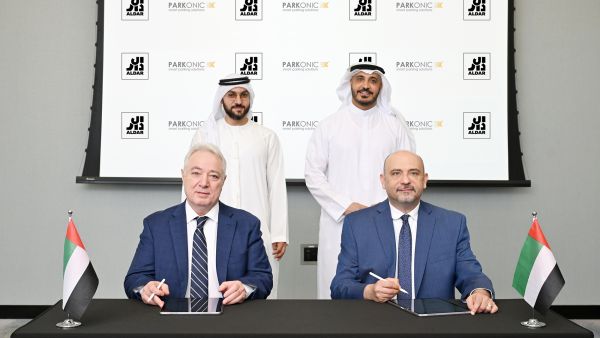 "الدار للعقارات" و"باركونيك" تطلقان مشروعاً مشتركاً لتقديم حلول ذكية لمواقف السيارات في مجمعات أبوظبي والعين