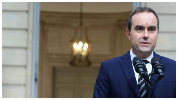  استقالة مفاجئة لرئيس وزراء فرنسا تؤكد هشاشة المشهد السياسي في ثاني أكبر اقتصاد في أوروبا