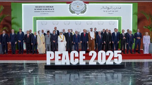 Trump lands in Sharm El-Sheikh for historic Gaza peace summit