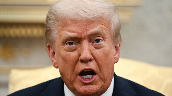 Trump calls for jailing Chicago and Illinois officials, threatens military action