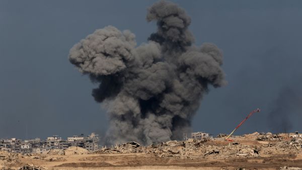 Gaza under fire again after Israel approves ceasefire and withdrawal plan