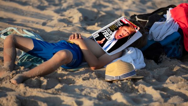 نتنياهو يلقي كلمته وترامب يغفو.. لحظة كوميدية في الكنيست