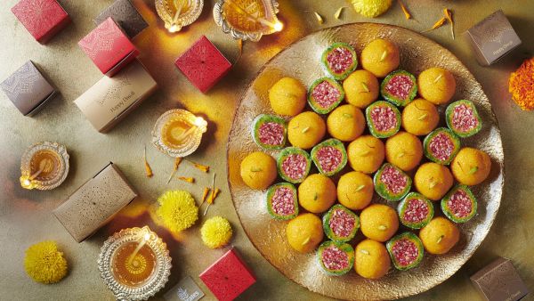 Emirates lights up the skies with Diwali celebrations onboard and in lounges