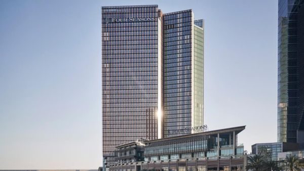 فندق فورسيزونز أبوظبي في جزيرة الماريه يحصد مفتاح ميشلان المرموق ضمن دليل ميشلان 2025 