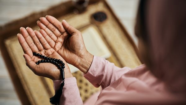 أدعية مستجابة تحت المطر: سنة نبوية وأوقات مباركة