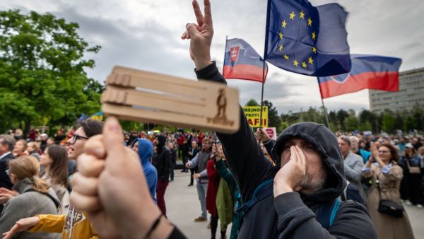 Ukraine signals tentative approval of U.S.-brokered peace plan 