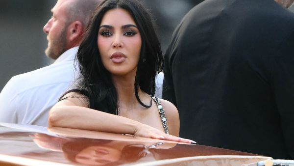 NASA corrects Kim Kardashian: "We went to the moon six 