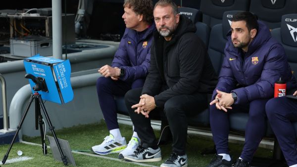 رقم كارثي يؤكد: برشلونة فريق هش في رحلاته الأوروبية