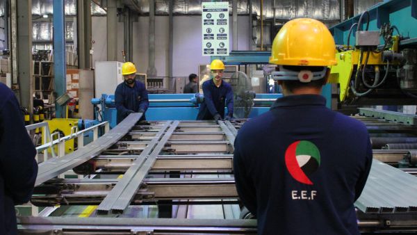 ثلاثة عقود من الريادة:  مصنع الإمارات للسحب يؤسس لمرحلة إنتاجية جديدة أكثر ذكاءً واستدامة