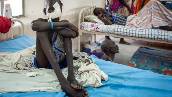 فيديو يوثّق إهانة رجل مسن على يد ميليشيات في السودان