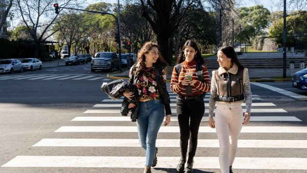 احذر المخالفات.. سلوفاكيا تحدد سرعة المشاة فوق الأرصفة