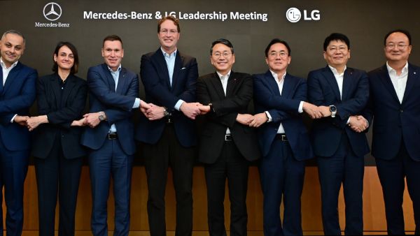 LG and Mercedes-benz Discuss Expanding “one Lg Solution” Collaboration