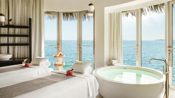 آفي سبا في منتجع إنتركونتيننتال المالديف ماموناجاو يطلق قائمة تجارب علاجية جديدة بالتعاون مع ذا أورغانيك فارماسي 