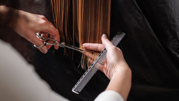 تواريخ قص الشعر  للتكثيف والتطويل لشهر ديسمبر 2025