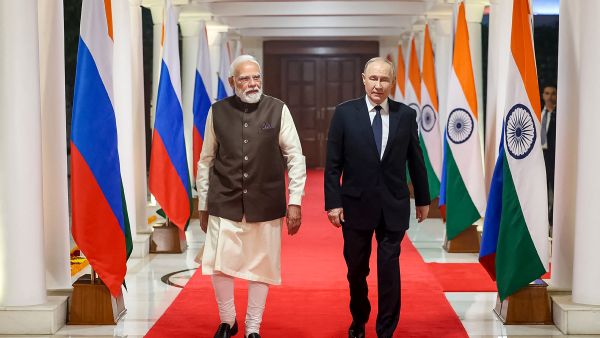 Putin arrives in Delhi for high-stakes summit with Modi 