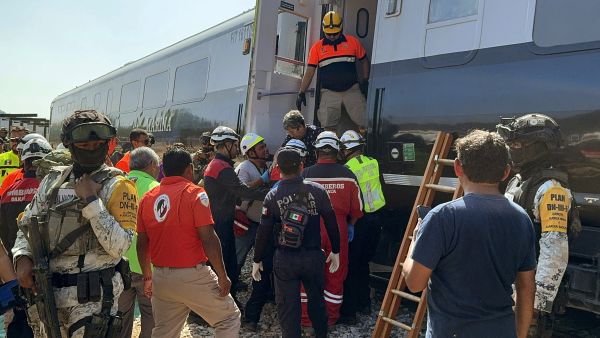 13 dead, over 100 injured in southern Mexico train derailment