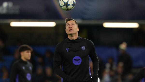 فيران توريس يفرض حضوره وليفاندوفسكي يواجه اختبارًا صعبًا في برشلونة