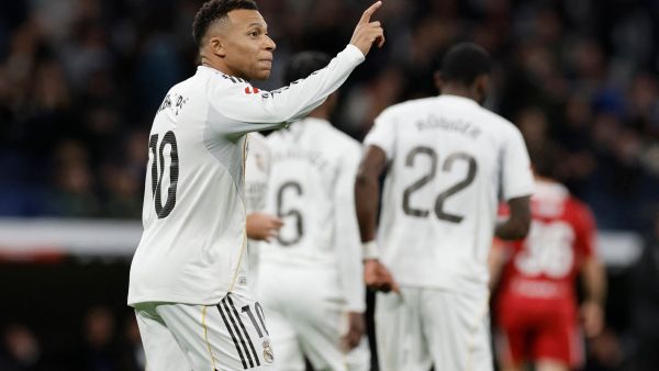 مبابي يدخل تاريخ ريال مدريد ويقود الفريق لفوز مهم على إشبيلية